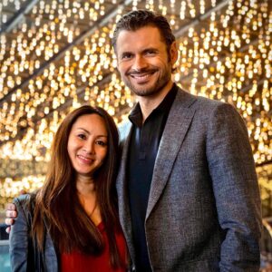 Adan Canto Instagram - Behind the scenes with these great people. It was a delight playing Arman Morales.
Don’t miss the finale tonight on FOX 9/8 central.

@cleaningladyfox 
#behindthescenes