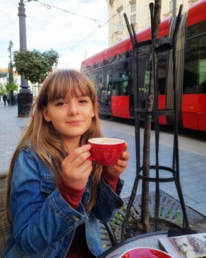 Adéla Heftyová Instagram - 🍰☕