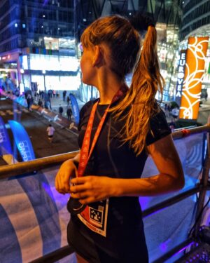 Adéla Heftyová Instagram - Night run 10km 👟 čas 1:00:37 ✌🏅 #telekomnightrun #runlikeagirl