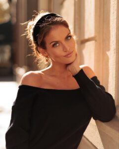 Actress Adeline Vetter HD Instagram Photos and Wallpapers June 2024