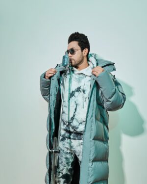 Adhyayan Suman Instagram - Are y’all ready to see what Tinka has in store for you all? See you on 3rd June! 😉🎸🎙🎧 #TinkaSingh #AAshram3 @mxplayer @prakashjproductions