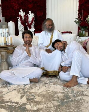 Adhyayan Suman Instagram - Today marks a significant milestone in my acting journey. I’m overwhelmed with emotions as I look at this picture of me, my head resting in my guruji Sri Sri Ravishankar Ji’s lap reminding me of the journey that brought me here.

None of this would have been possible without his presence, where I constantly find my strength, courage, and reassurance that I am never alone in this journey.

As I share this intimate moment with all of you, I want to express my deepest gratitude out in the universe to these two extraordinary souls who have shaped me into who I am today. Thank you, Guruji. Thank you, Dad. Your love and guidance have touched the depths of my soul in ways I can never fully articulate.

And to Heeramandi, may you touch the hearts of many, just as you have touched mine. Here’s to the journey ahead, filled with hope, passion, and the belief that anything is possible.

#gratitude #peace