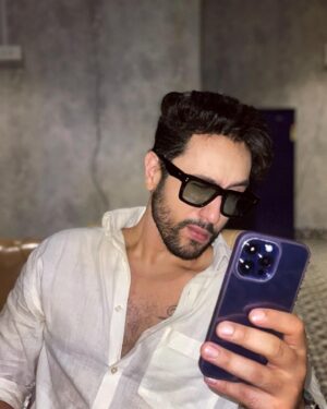 Adhyayan Suman Instagram - Alag Hi Taur Hundi Saadi ♠️😉