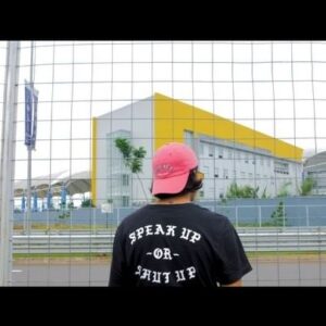 Adipati Dolken Instagram - “Kenapa beda?” Cek vlog terbaru di YouTube Channel DOT Entertainment yang akan PREMIERE jam 15.00 WIB 31.12.18. Kita akan ngomongin tentang pilihan yang tepat untuk memenuhi segala kebutuhan.