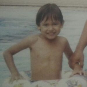 Adipati Dolken Instagram - Biasa kan yaa klo anak kecil pipis di kolam renang..