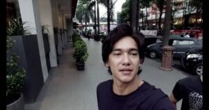 Adipati Dolken Instagram - My first Vlog? Nope... ini masih pemanasan 😁
. .link on my BIO