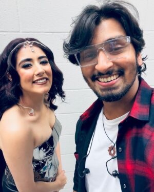 Aditya R K Instagram - Atlanta! You were 🔥🇺🇸 
With enga Rockstar @anirudhofficial na⚡️
Anddd our queen @jonitamusic 🤍
#grateful