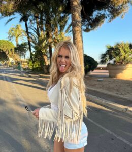Actress Adixia Romaniello HD Instagram Photos and Wallpapers June 2024