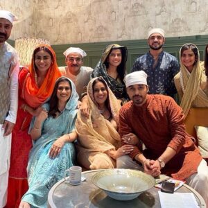 Adnan Khan Instagram - A big thank you 🌹and lots of love from the team of KATHA ANKAHEE 🙏🤗♥️
@mountainhead1 
@samar_vermani  @bidisha_ghosh_sharma @i_am_priyamvada @gireesh_sahdev @its_supria @romaarora_official @himansshumanek @jasveenn_kaur 
#grateful #hardwork #godisgreat
