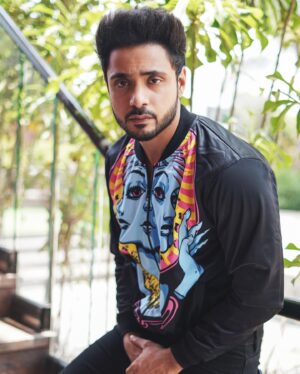 Adnan Khan Instagram - What a fun photoshoot with the boys. Considering I had only slept for a couple of hours, had half a mind to cancel. Glad I didn’t 😂😂😂. Photographer - @rk_fotografo
Styled by- @instylewithaditi
Jacket- @redesynofficial
Makeup & Hair - @makeoverbysejalthakkar 
Location - @sayagrandresortthane
Artist Reputation Management - @oceanmediapr  #adnan_a_khan #actor #mumbai #india #photoshoot #fun #thane #modelling