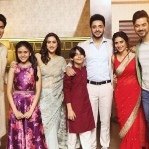 Adnan Khan Instagram - Sorry had to delete the post because of some glitches. As I said. With this I close the series. Was an absolute blast working with this group. Most thorough group of professionals who happened to be very cool people too. Rockstars the whole lot. And we had geniuses amongst our midst too. Cough le capitan cough.  I do hope our paths cross again.  #kathaankahee #team #goodbye