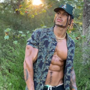 Adrian Conrad Instagram - “Smellin likee Bob Marley”😤

#aesthetic #aesthetics #abs #bodybuilding #bodybuilder #cardio #drive #fit #fitness #fitfam #fitspo #gym #gains #goals #gymtime #hardwork #motivation #workout