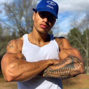 Adrian Conrad Instagram - Respect it or be offended..either way Im on a mission🇬🇳 #aesthetic #aesthetics #abs #bodybuilding #bodybuilder #cardio #drive #fit #fitness #fitfam #fitspo #gym #gains #goals #gymtime #gymmotivation #hardwork #motivation #workout