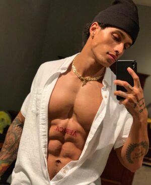 Adrian Conrad Instagram - “Stress is just pen to the poet”🇬🇳

#aesthetic #aesthetics #abs #bodybuilding #bodybuilder #cardio #drive #fit #fitness #fitfam #fitspo #gym #gains #goals #gymtime #gymmotivation #hardwork #motivation #workout