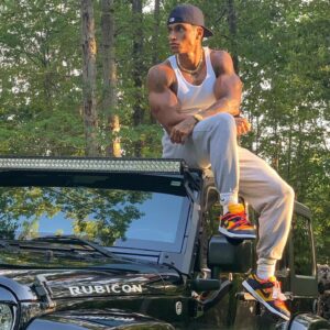 Adrian Conrad Instagram - #aesthetic #aesthetics #abs #bodybuilding #bodybuilder #cardio #drive #fit #fitness #fitfam #fitspo #gym #gains #goals #gymtime #gymmotivation #hardwork #motivation #workout