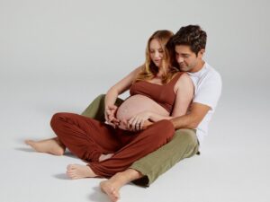 Adrian Grenier Instagram - We are happy to announce the arrival of our son who was born a few weeks ago. 

In an instant…
Our hearts have expanded beyond infinite space. We are cultivating our world now to preserve his innocence,  his magic, and to leave enough quiet space to hear and encourage his roar 🦁 

We couldn’t be more blissed out, spending the next weeks in divine solitude, mother, father and child. We want to make sure to give our baby an easeful transition from spirit world to this one.

All rejoice this gift to the world, Seiko Aurelius Grenier, our exquisite golden one, welcome earth side! 🌎 

1st photo: 
📸  @cydneycosette 
HMUA @ggs_journey 
PA natafinnn