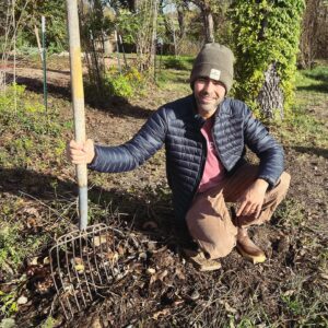 Adrian Grenier Instagram - If you know me, I’m a big fan of compost! I have a couple compost areas on the ranch.  One is a simple pile of food waste on the ground & the other I built out of old pallets that the chickens are taking care of - both very simple that you can do too! I’m here to encourage you to start your own at your house or to share the one you’re already using. ValuesCo, a company I’ve been advising for the past year has just launched a massive collective action campaign for the climate in partnership with TIME and Celo with 101 other partners like Kiss the Ground, NRDC, and The Nature Conservancy.

Starting your own compost is one of the 24 actions you can take in the campaign to better the climate. Each action you take earns you points that can be redeem for exclusive rewards and sweepstakes
Check out genzeroaction.com to explore the actions and rewards you can earn!
