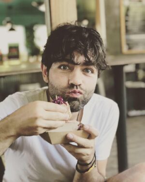 Adrian Grenier Instagram - TACOS are THE BEST food ever! Give a LIKE, or PROVE ME WRONG in the comments. 

#tacos