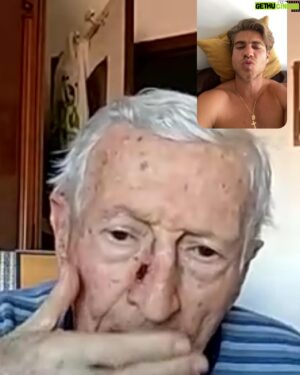 Adrián Pedraja Instagram - Hoy Cumplo 34 Primaveras y hago un Carrusel de fotos y vídeos de ellos porque ellos jamás se olvidaron de un 15 de Noviembre , es el primer año que cumplo sin ellos . GRACIAS a Dios por haber disfrutado de vosotros hasta el último día y por darme la Salud que tengo . No puedo estar más agradecido ♥️🙏