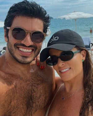 Adriana Del Claro Instagram - 1 ano me aturando ❤️