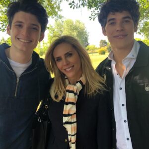 Adriana Salonia Instagram - Instantáneas para el recuerdo 
#elprimerodenosotros 
♥️
@elprimerodenosotros_telefe 
@vis_global 
@paramountplusla