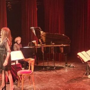 Adriana Varela Instagram - Gracias @teatro.roma Avellaneda, mi ciudad!