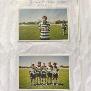 Adrien Silva Instagram - Há 20 anos, era um jovem cheio de sonhos a entrar pela porta da Academia do @sportingclubedeportugal 💚🤍

Fui um dos primeiros a mudar-me para lá e a passar por todos os escalões de formação desta casa.

Movia-me o sonho de ser jogador da equipa principal do Sporting e concretizei-o. Tornei-me capitão deste clube, mas nunca me esquecerei de todas as etapas por que passei até lá chegar. 

Foi na Academia que me formei como jogador mas, sobretudo, como pessoa. Tinha 13 anos quando tudo começou e estou muito grato ao clube e a todos os profissionais com quem trabalhei por me incutirem os valores do esforço, da dedicação e da devoção como forma de alcançar a glória. 

Parabéns a toda a família sportinguista. Venham mais 20 anos de sucesso!

#AdrienSilva #AcademiaCristianoRonaldo #sportingclubedeportugal