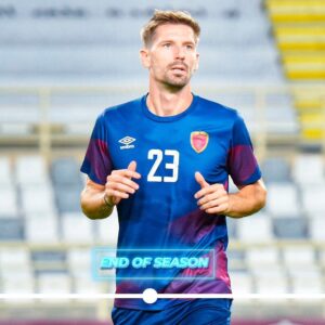 Adrien Silva Instagram - It’s the end of a season full of changes for me and my family.

It started with a fantastic experience in Genoa wearing the jersey of one of the most historical teams in Italy, @sampdoria. Congratulations to this amazing club for staying in Italy’s top flight 👏

Then I chose to live a new adventure and defend the colors of @alwahda, where I want to win trophies. Since I arrived, we’ve already qualified for the Asian Champions League and we’re in the President’s Cup Final 💪

Now it’s time to recharge batteries to comeback stronger for next year.

Chegou ao fim uma temporada cheia de mudanças para mim e para a minha família.

Começou com uma experiência fantástica em Génova ao serviço da @sampdoria, uma das equipas com mais história em Itália. Parabéns ao clube por ter conseguido a permanência na Serie A 👏

Decidi depois viver uma nova aventura e defender as cores do @alwahda, onde quero ganhar títulos. Desde que cheguei, já conseguimos a qualificação para a Liga dos Campeões Asiática e estamos na final da President’s Cup 💪

Esteja onde estiver, o objetivo é sempre o mesmo: ser melhor a cada dia. Agora é tempo de recarregar baterias para voltar ainda mais forte na próxima época.

#WHDFC #AdrienSilva