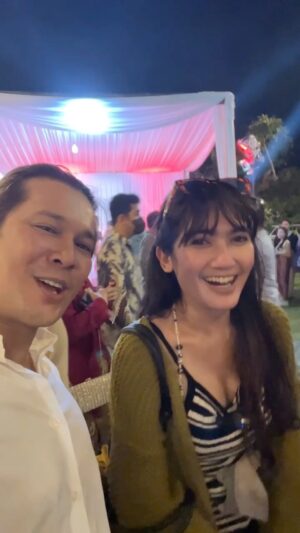 Afdhal Yusman Instagram - Finally,… thank u @revi_mariska_real 

@dapikafdhalyusman