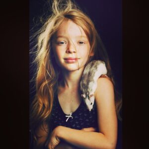 Agnes Born Instagram - My friend Berta and me feelin fab 🐁

#petit#moi#kid#throwback#adolescentes#pet#rat#ratsareawesome#youngme#petrat#furryfriends#picoftheday#photoshoot#feelingfab#hippie#berta#girl#fabulous#younggirl#portrait#photography#rattusnorvegicus#badass#tb#norge#norway @ketil.born