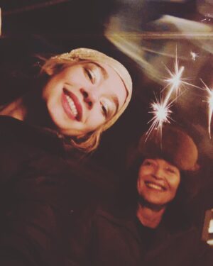 Agnes Born Instagram - Happy New Year!🌟
The best is yet to come.
#happynewyear#fuck2020#newyear#thebestisyettocome#lovemore#welcome2021#celebrate#picoftheyear#takecare#smile#shine#comeraincomeshine #sparkling#love#champagne#nordland#norge#norway