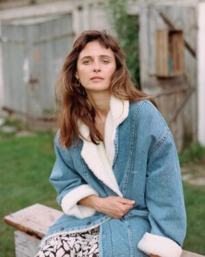 Agnieszka Grochowska Instagram - G L A M O U R / P O L A N D / @glamourpoland /  @matigrzelak / @kasiadabro / @mrpycior / @agawilkmakeup / @majanaskretska / ❤️❤️❤️❤️❤️❤️