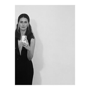 Agnieszka Grochowska Instagram - @kleksacademy_official /  #premiere /  @maciej_zien / 🖤🖤🖤🖤🖤🖤 @dallacqua_jewellery 🖤🖤🖤🖤