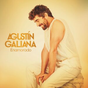 Agustín Galiana Instagram - CADEAU 🥰 Mon nouveau single ENAMORADO, écrit  par @sachaoff et moi , sera disponible le 14 FÉVRIER pour la SAINT VALENTIN 💘 J’ai hâte de vous faire découvrir ce premier single de mon nouvel album 🎉🙏🏻

Réalisation: @thierrydecara 🥇
Photo: @christian_puech 💛

#enamorado #amoureux #saintvalentin #amour #couple #amor #amore #album #titreoriginal #universal