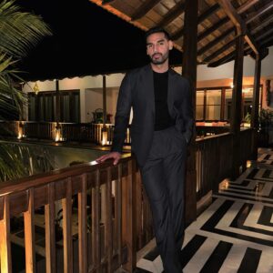 Ahan Shetty Instagram - I’m thinking about….