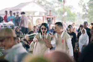Ahmad Affandy Instagram - Kuda Lumping
Reog Ponorogo & Pencak Silat
Rabu 7 Februari 2024 
Desa Bintara Jalur 8

All IN PRABOWO
AKSI NYATA BUKAN UJUNG 8
#banyuasin #kreatifinovatif #bergerakbersama #achmadkhadafi #caleg2024 #gerindra #sumsel #prabowopresiden