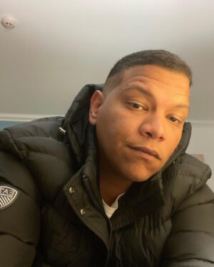 Ahmed Abdelhamid Instagram - كلتوا كحك كتير؟ ..
طب عيد سعيد🤍