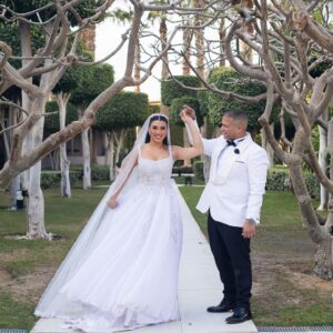 Ahmed Abdelhamid Instagram - Cheers to a life full of You & Me 🤍 🕊️💍🔒
.
.
.
📸 by the brilliant @fadigwanny 

🕴🏼 @ahmedlotfy101 

✂️ @cuts.shop.eg 

🏨 @dusitthanicairo 

👰🏻 Dress @by_neveenmoussa 
 
  Hair. @rizkhairstudio 
 
  Makeup by my precious. @m.abdelhamid1111  @abdelhamidgroup 

💐 by @bouquet_bride_by_nour_ali