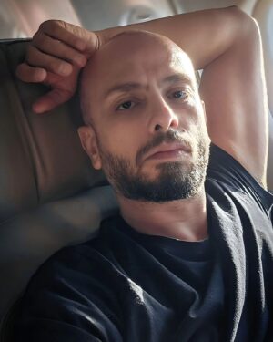 Ahmed Mourad Instagram - Mid-flight crisis...