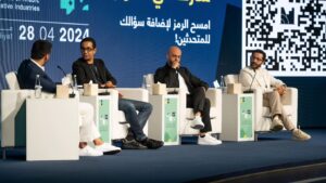Ahmed Mourad Instagram - جلسة "أسرار صناعة السينما" في المؤتمر الدولي للنشر العربي فى أبو ظبي، بحضور الفنان أحمد حلمي، والمخرج مروان حامد، والكاتب أحمد مراد. 
@ahmedhelmy 
@marwanhamed 
#abudhabi
قدم الندوة الإعلامي: @eisaalmarzooqi_