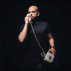 Ahmed Mourad Instagram - No Caller ID... ☎️
Photo by @thezoozoo