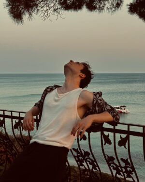 Ahmet Haktan Zavlak Instagram - Sunset 1/2
📸: @burcusubal & @ereeengunduz