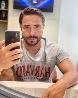 Ahmet Kural Instagram - Mekandayız ✂️ #ademterzibarbersclub