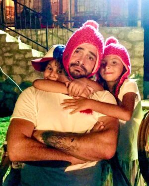 Ahmet Kural Instagram - Bir Ekin’miz eksik 🤡 Asila ve Buğday 💙 #adrasan