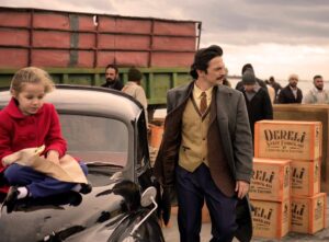 Ahmet Kural Instagram - Kemal Dereli ___✍️ #mağusalimanı #birzamanlarkıbrıs 📸 @onat_arpat_cinematography @kibrisdizisitrt @tmcfilm