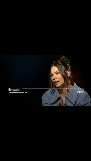Ahmet Mümtaz Taylan Instagram - Çarşamba saat 21:00'de #empati de konuğum meslektaşım Demet Özdemir. Sezonun son programına buyrun. 🌻🧿
