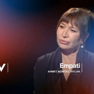 Ahmet Mümtaz Taylan Instagram - Bu akşam 21:00'de #empati de konuğum değerli oyuncu, dostum Demet Akbağ. Sohbete bekleriz. 🍀