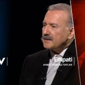 Ahmet Mümtaz Taylan Instagram - Yarın 21:00'de #empati de konuğum kıymetlimiz Murathan Mungan. 🍀 Bekleriz...