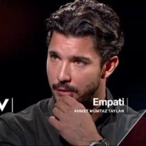 Ahmet Mümtaz Taylan Instagram - Bu gece 21:00'de #empati de konuğum güzel kardeşim Kaan Yıldırım. 🍀 Bekleriz.