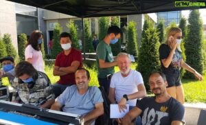 Ahmet Somers Instagram - Reji karargahı. 
@sencalkapimi 
@mfyapimtelevizyonvefilmcilik 
@foxturkiye